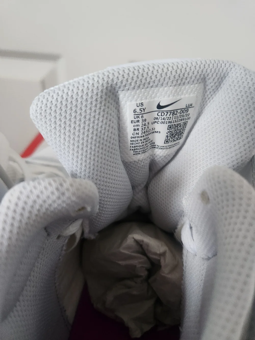 Nike Youth High-Top Sneakers White with Purple Accents
